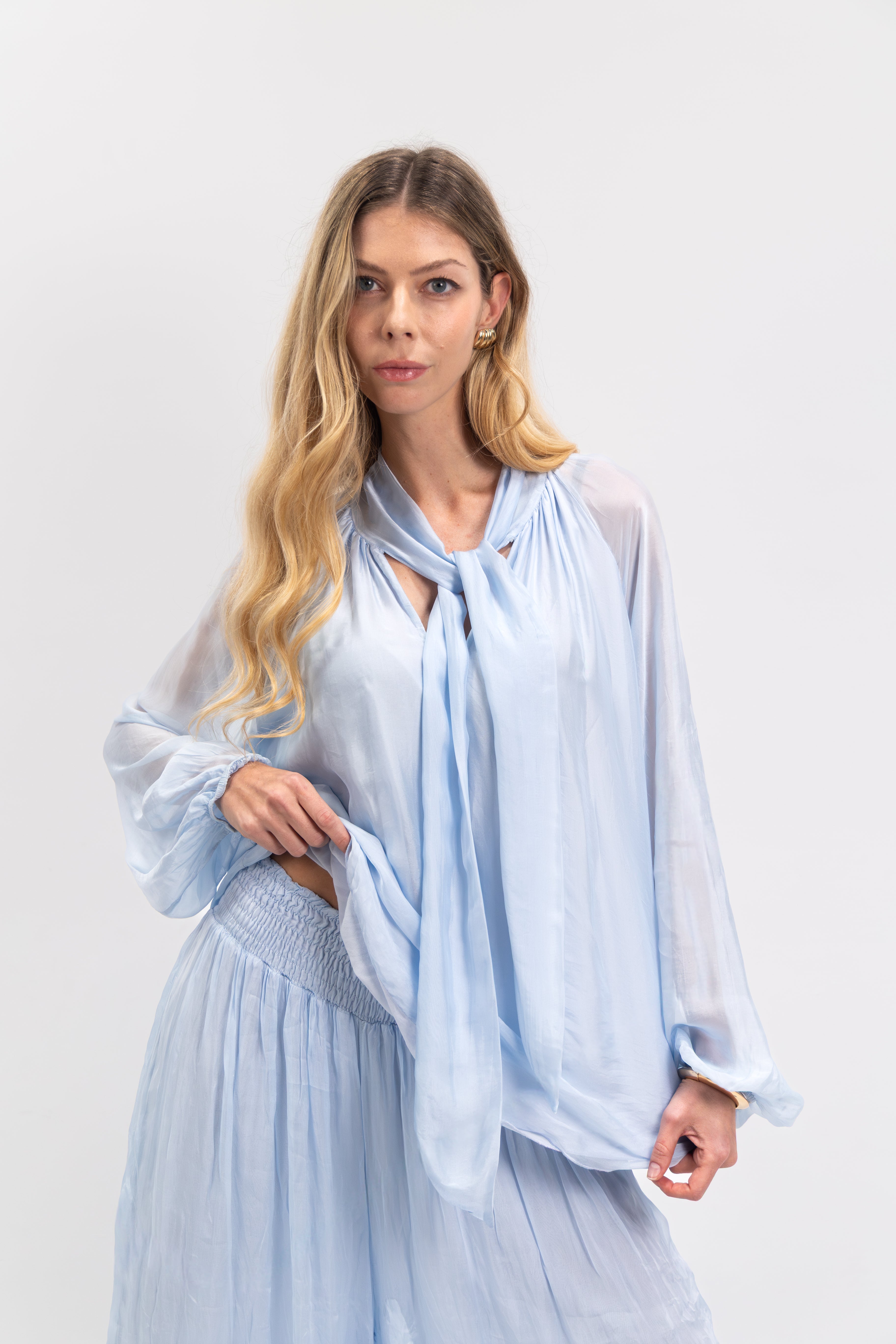 Blouse col lavallière soie