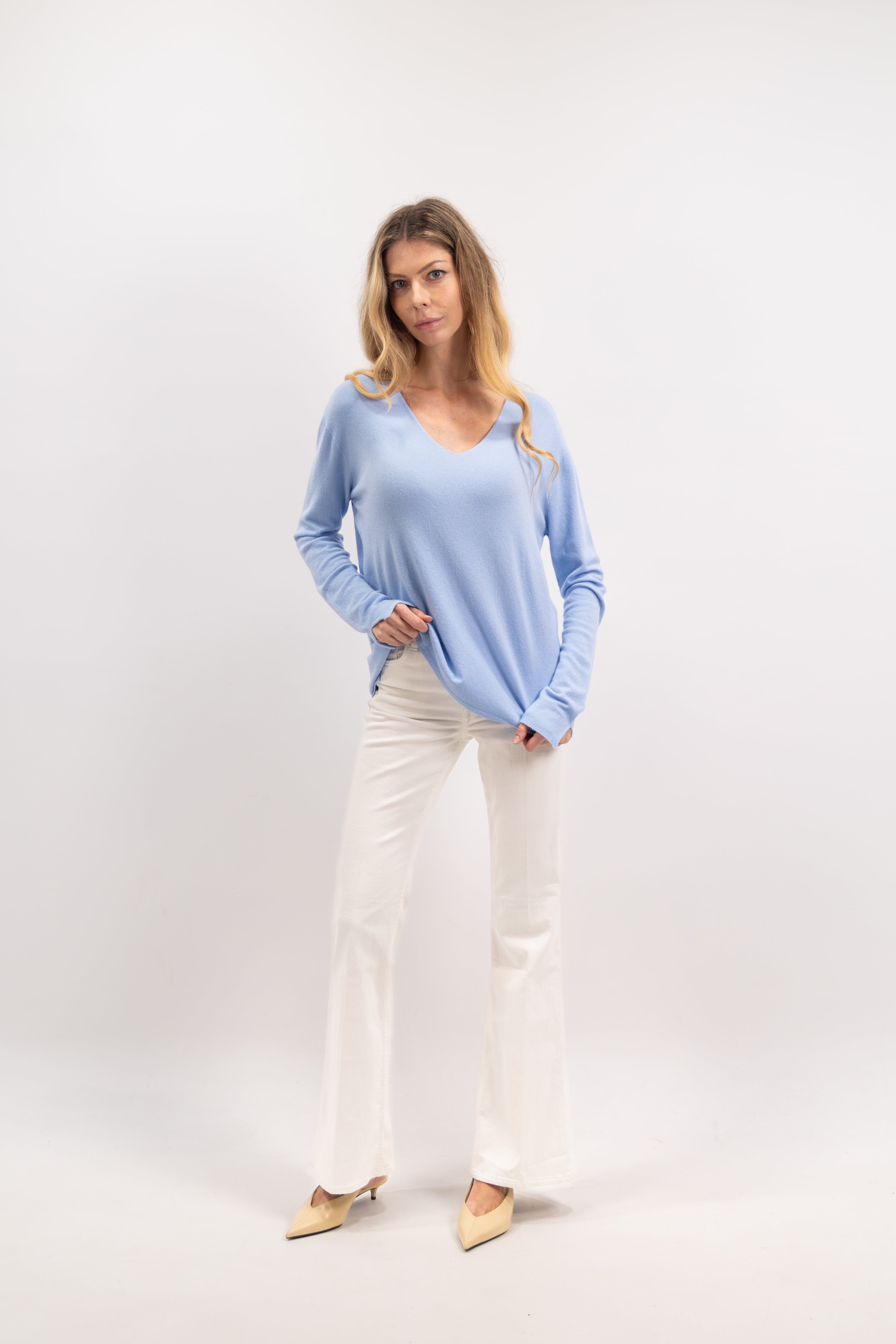 Pull col v ultrafin avec fente