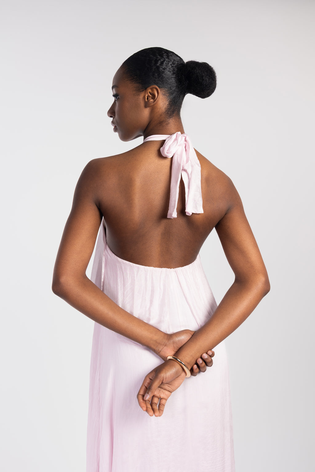 Robe longue fluide dos nu