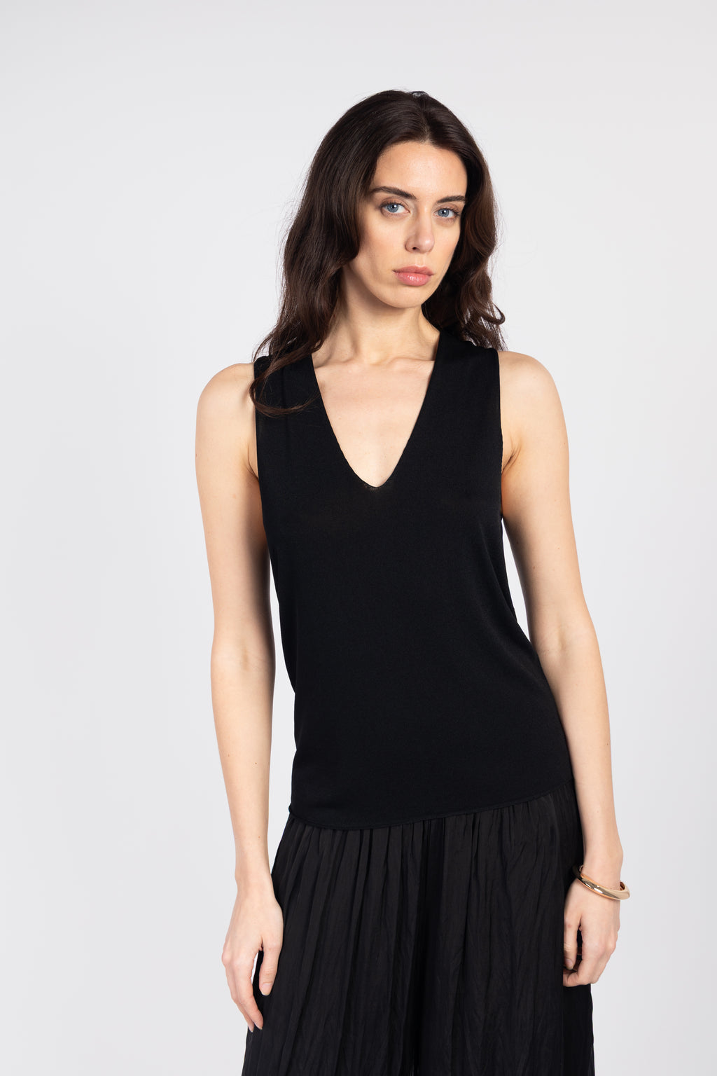 Seamless cool-touch knit tank top