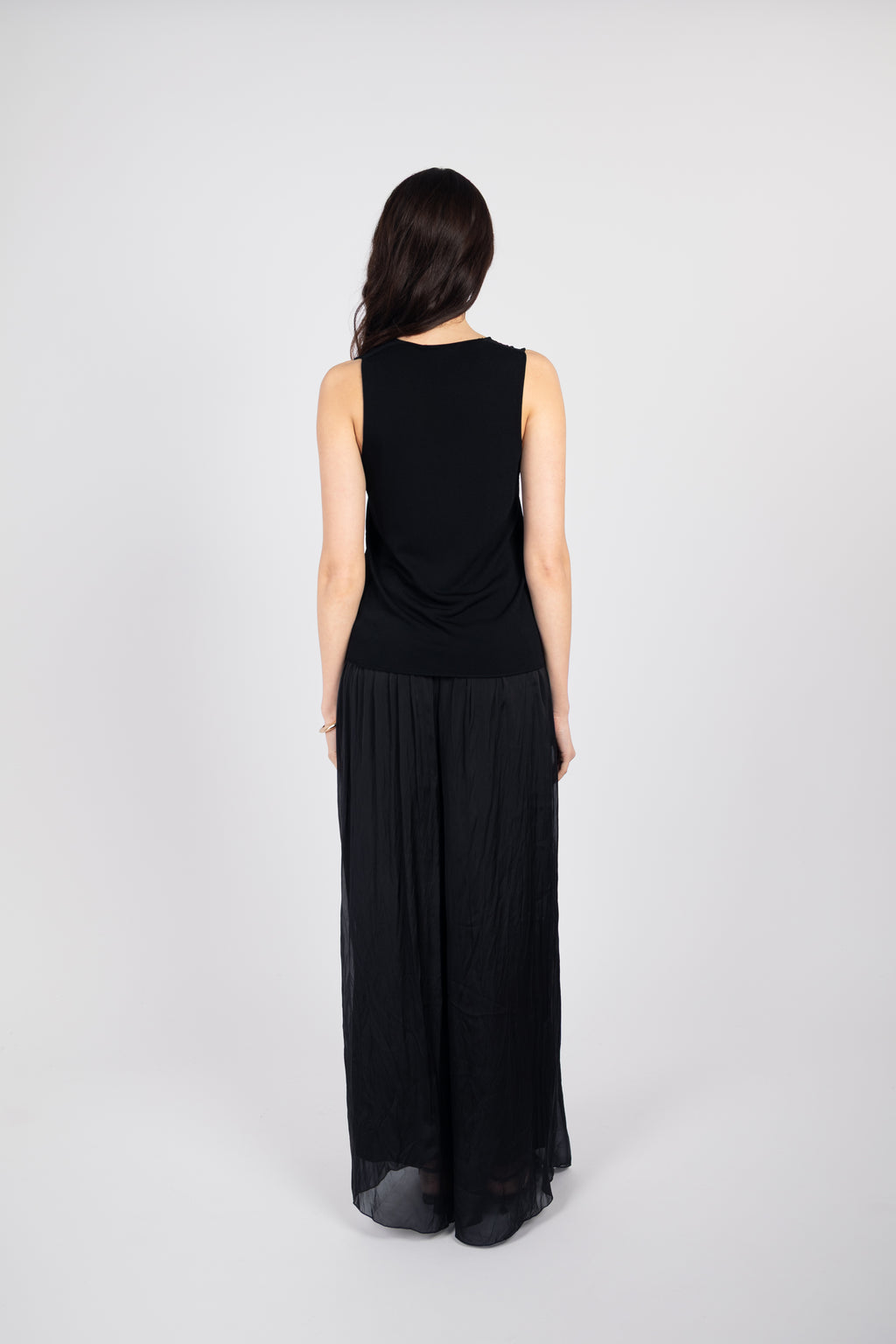 Seamless cool-touch knit tank top
