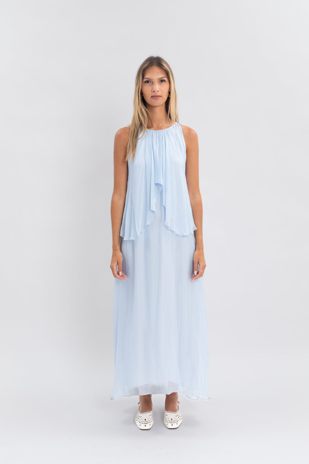 Robe longue fluide à détail drapé