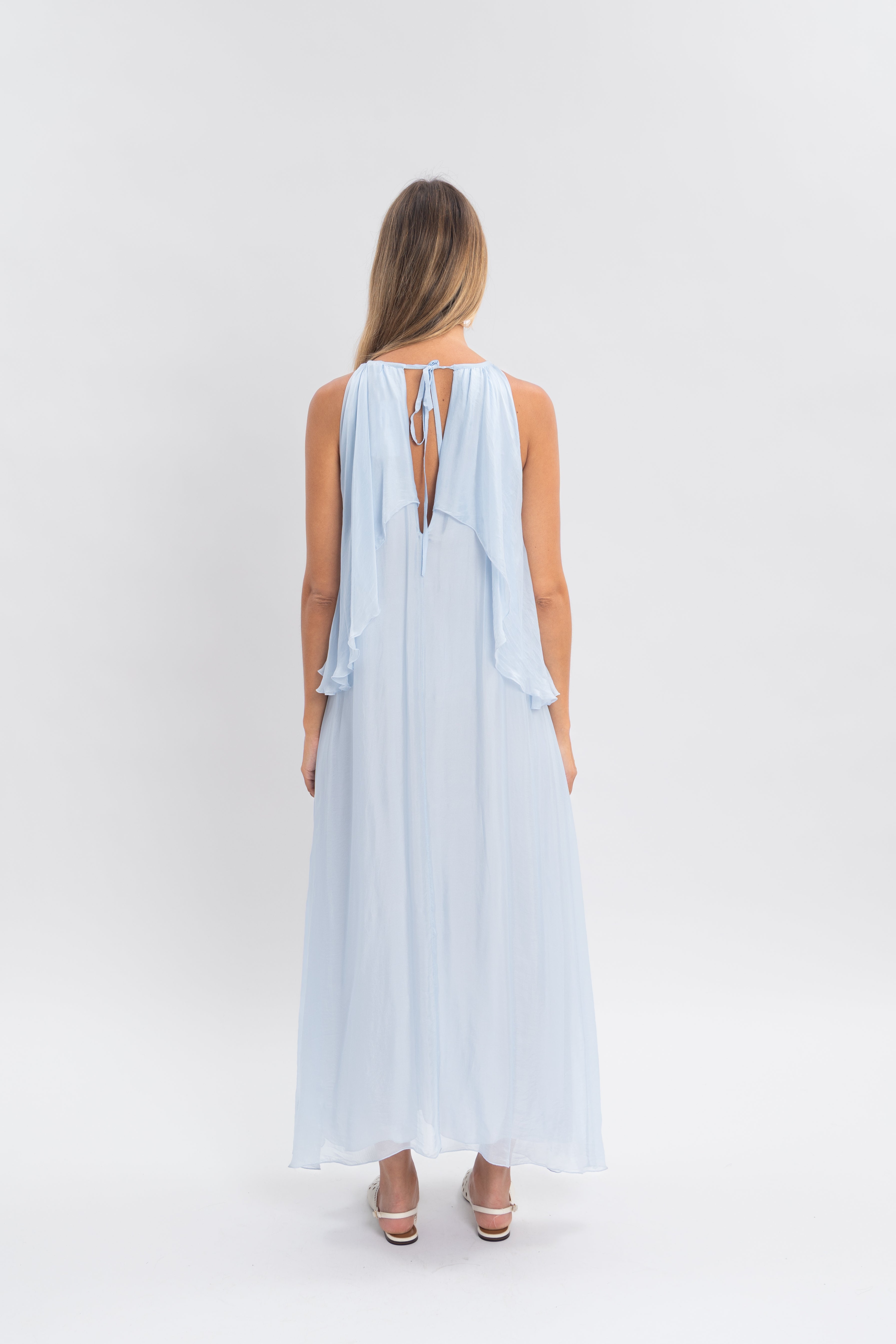 Robe longue fluide à détail drapé