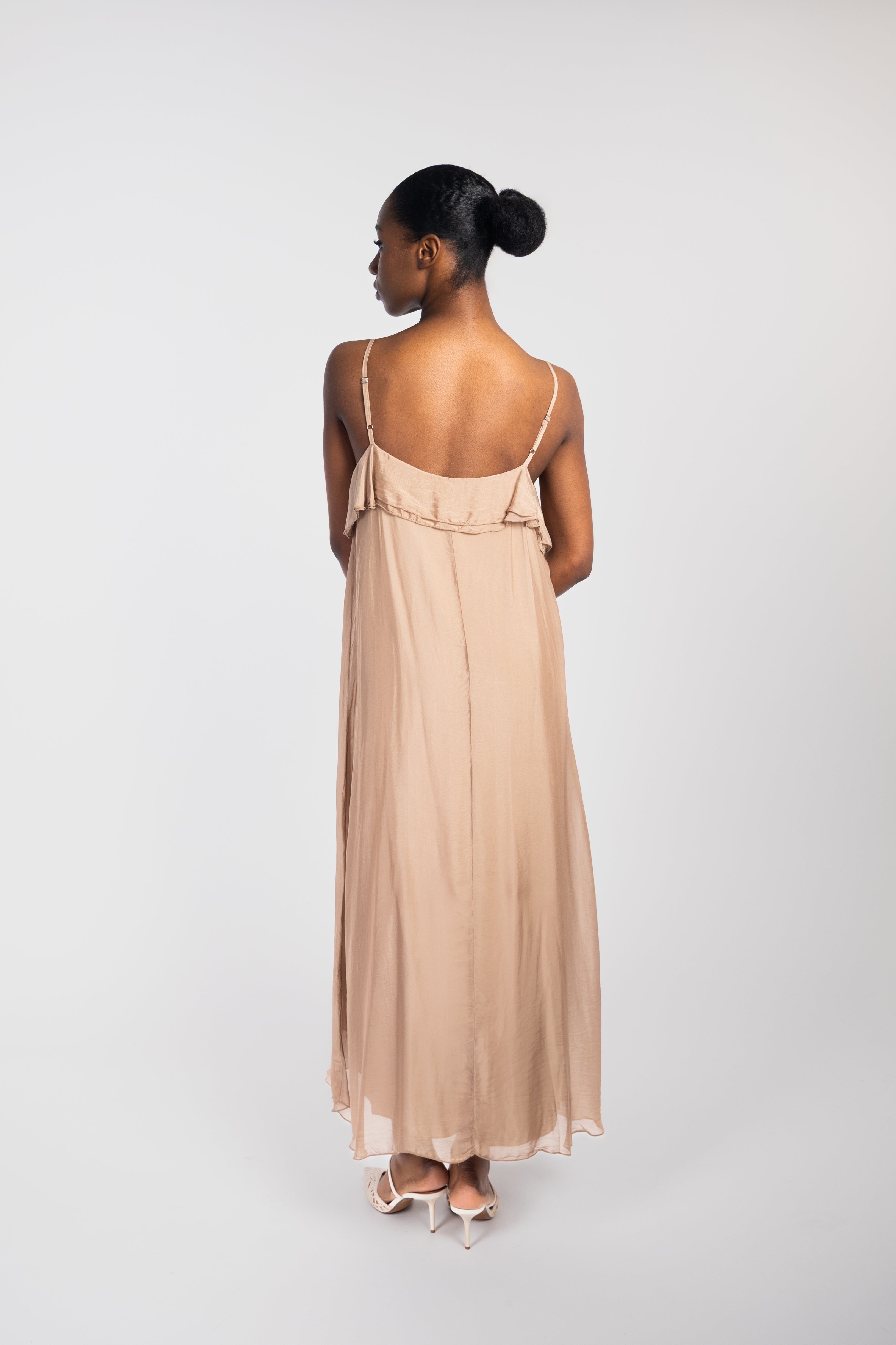 Long dress with ruffled straps