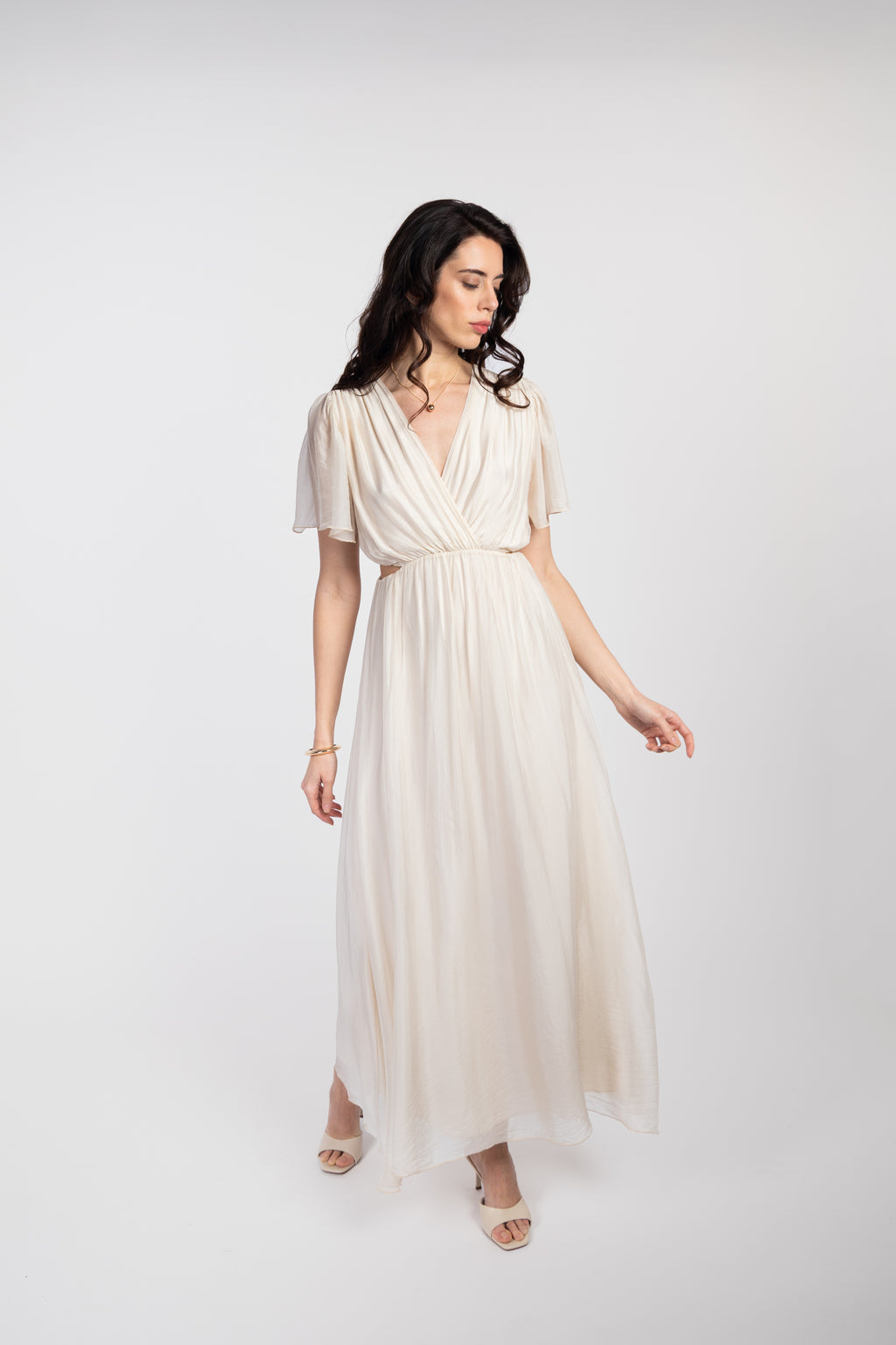Flowy long dress with cut-outs