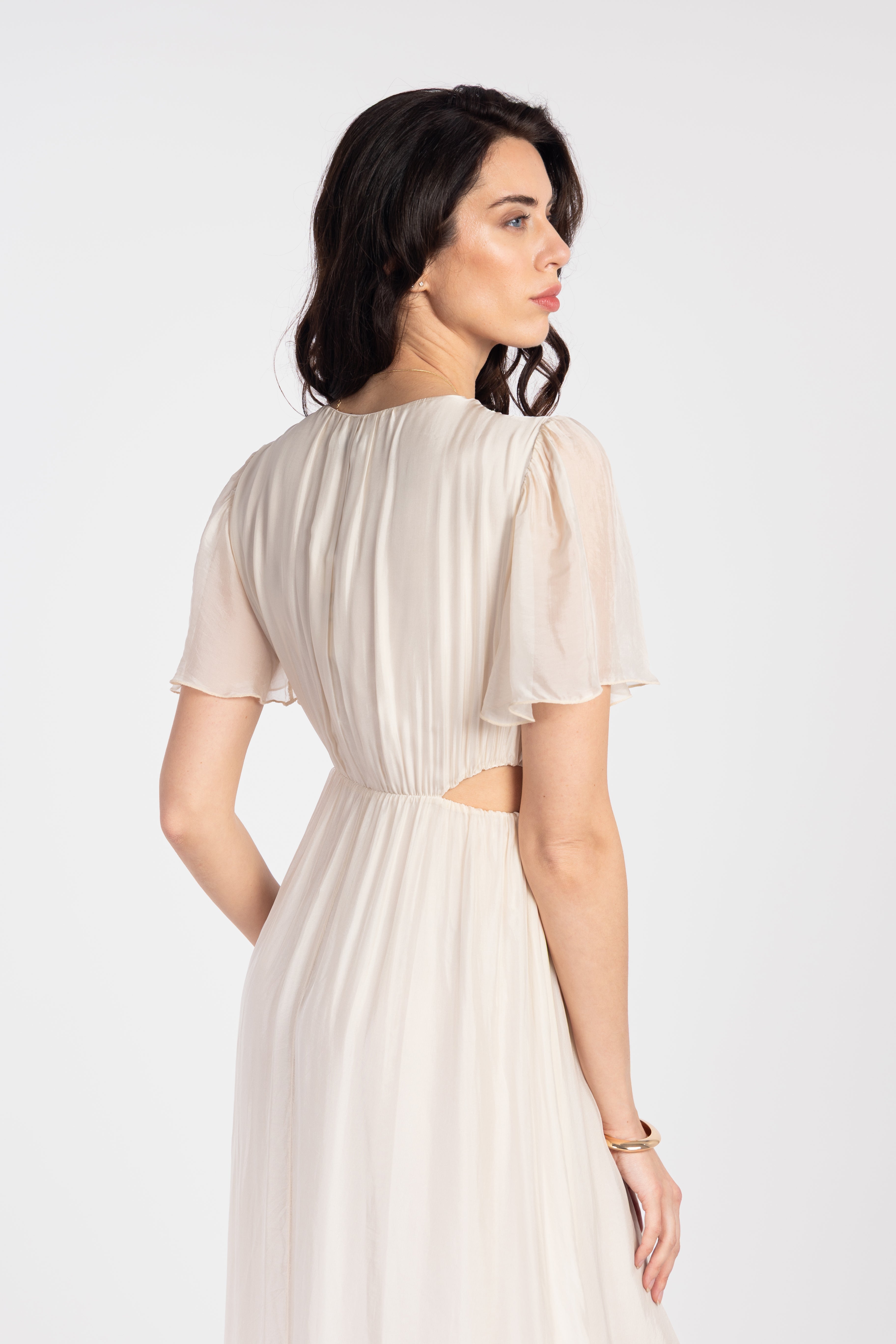 Flowy long dress with cut-outs