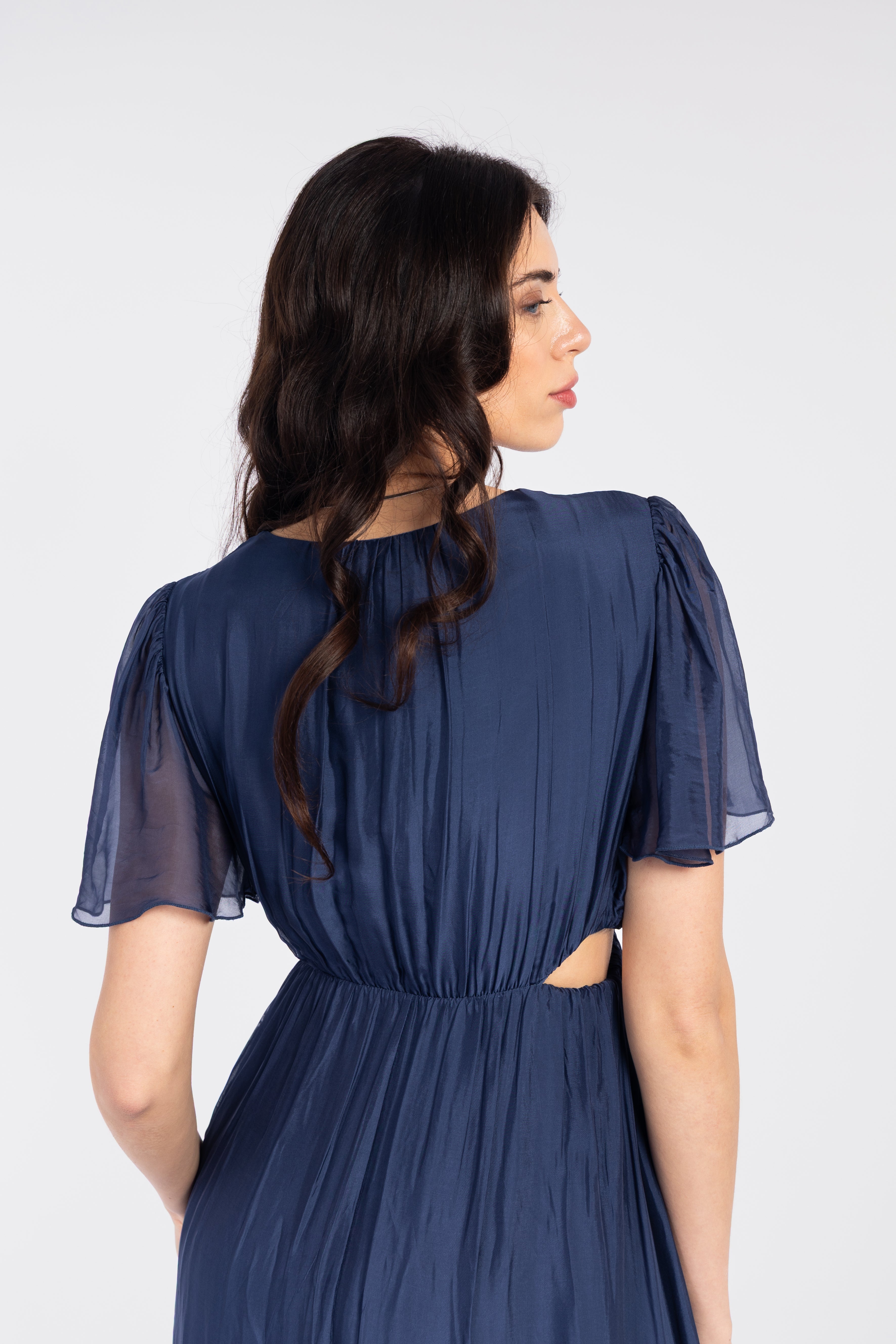 Flowy long dress with cut-outs