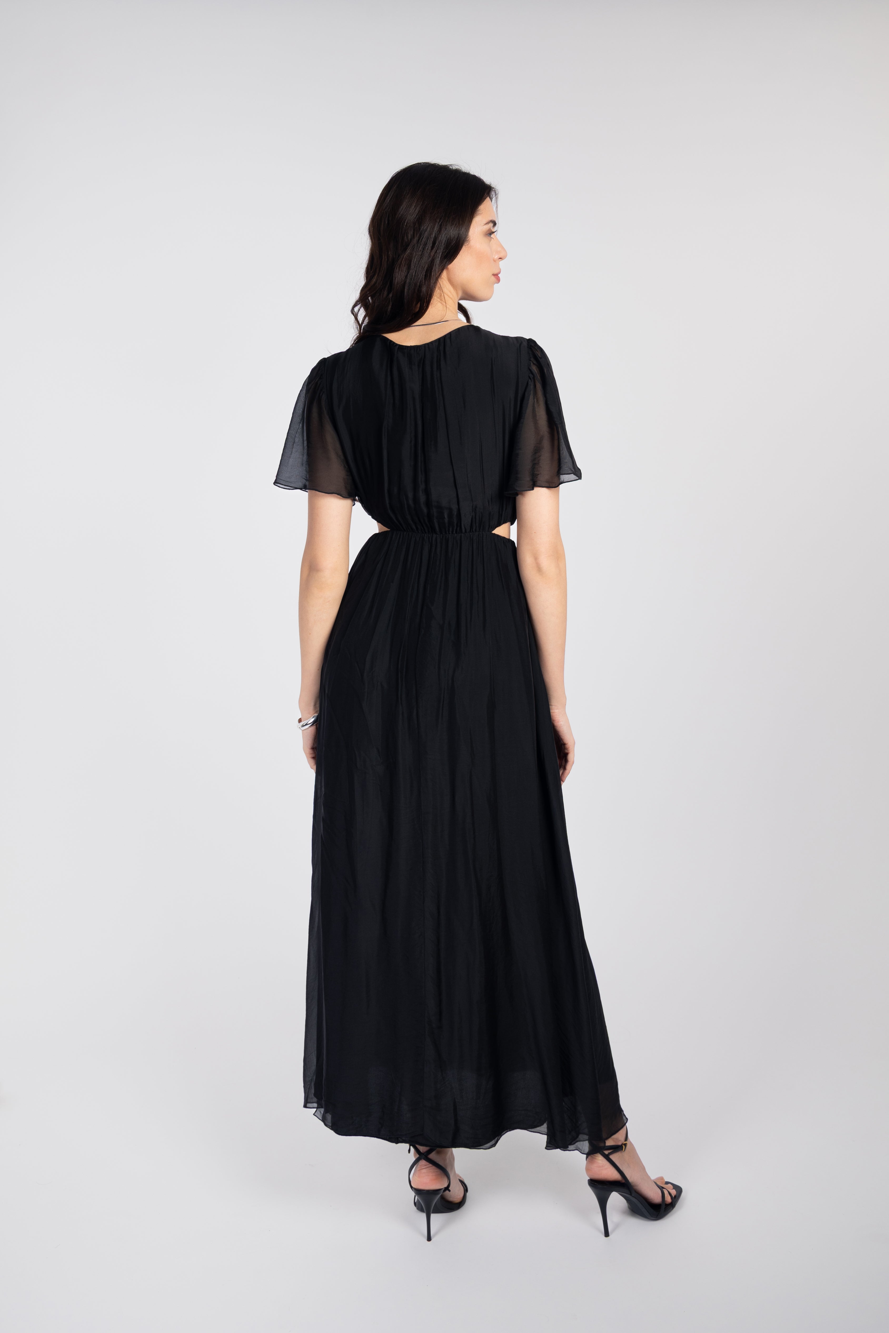 Flowy long dress with cut-outs