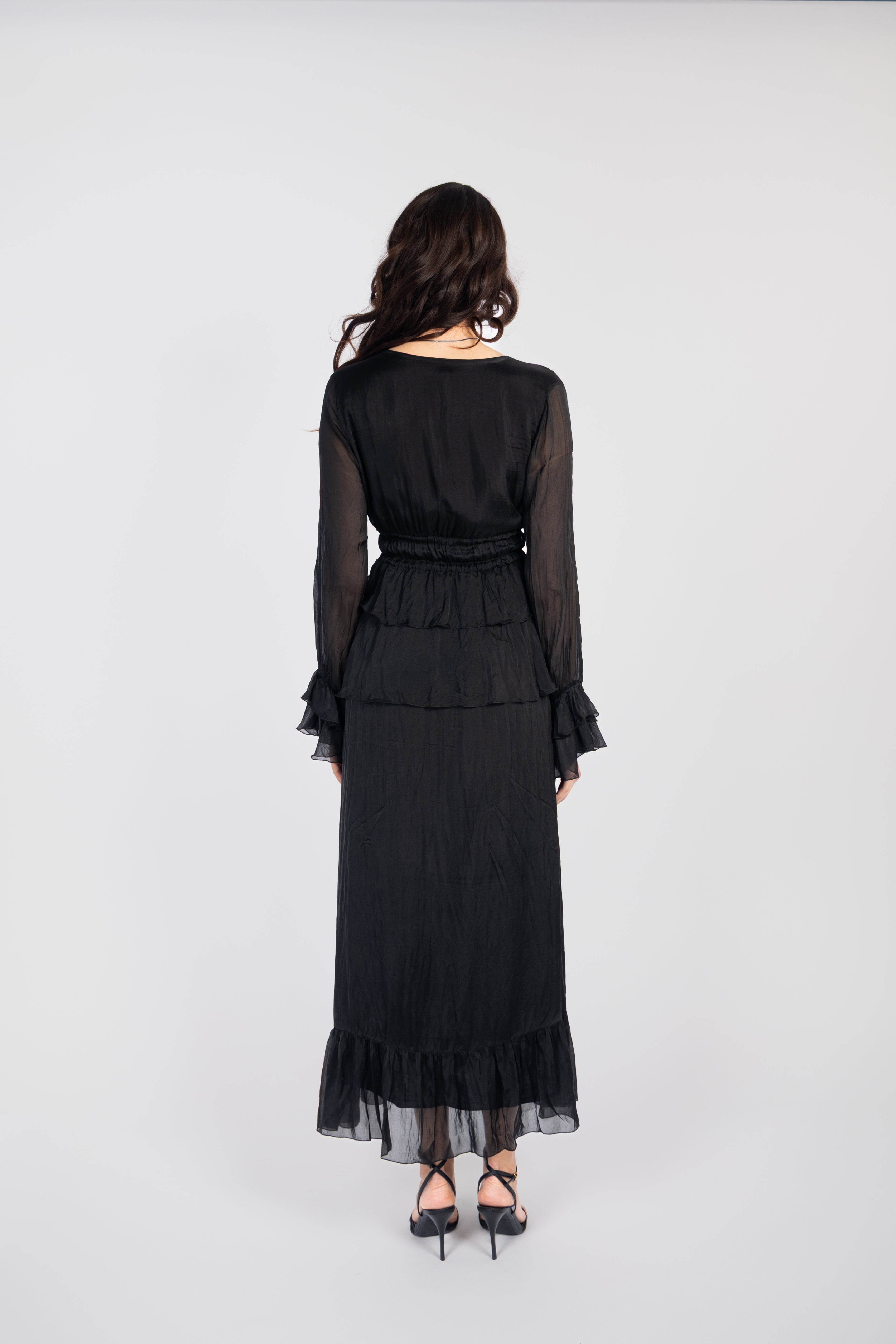 Flowing tiered maxi dress