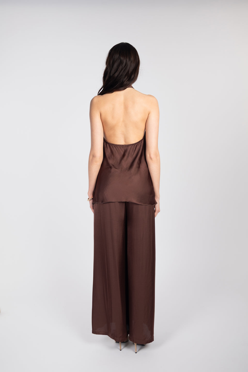 Wide-leg flowy trousers
