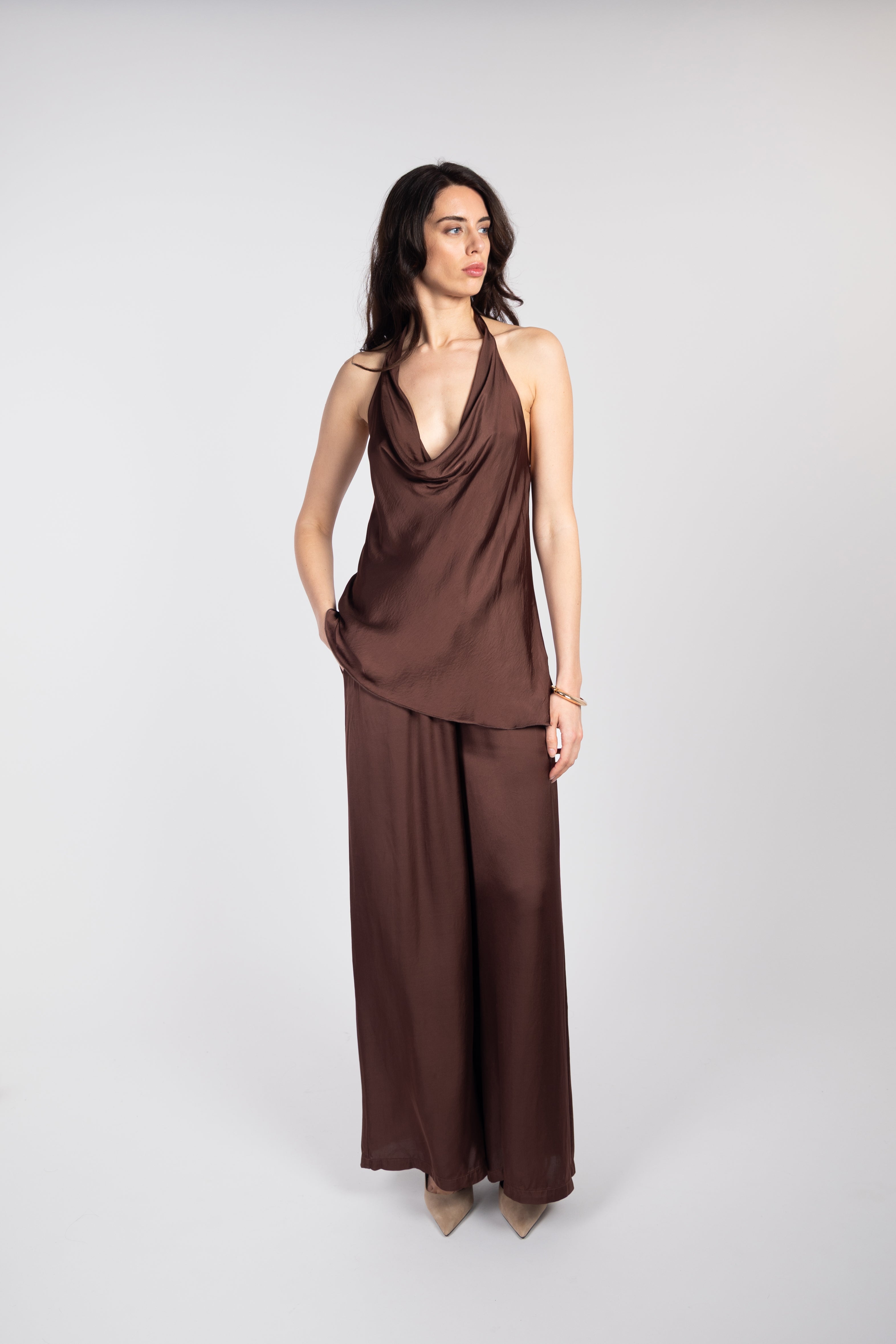 Backless top