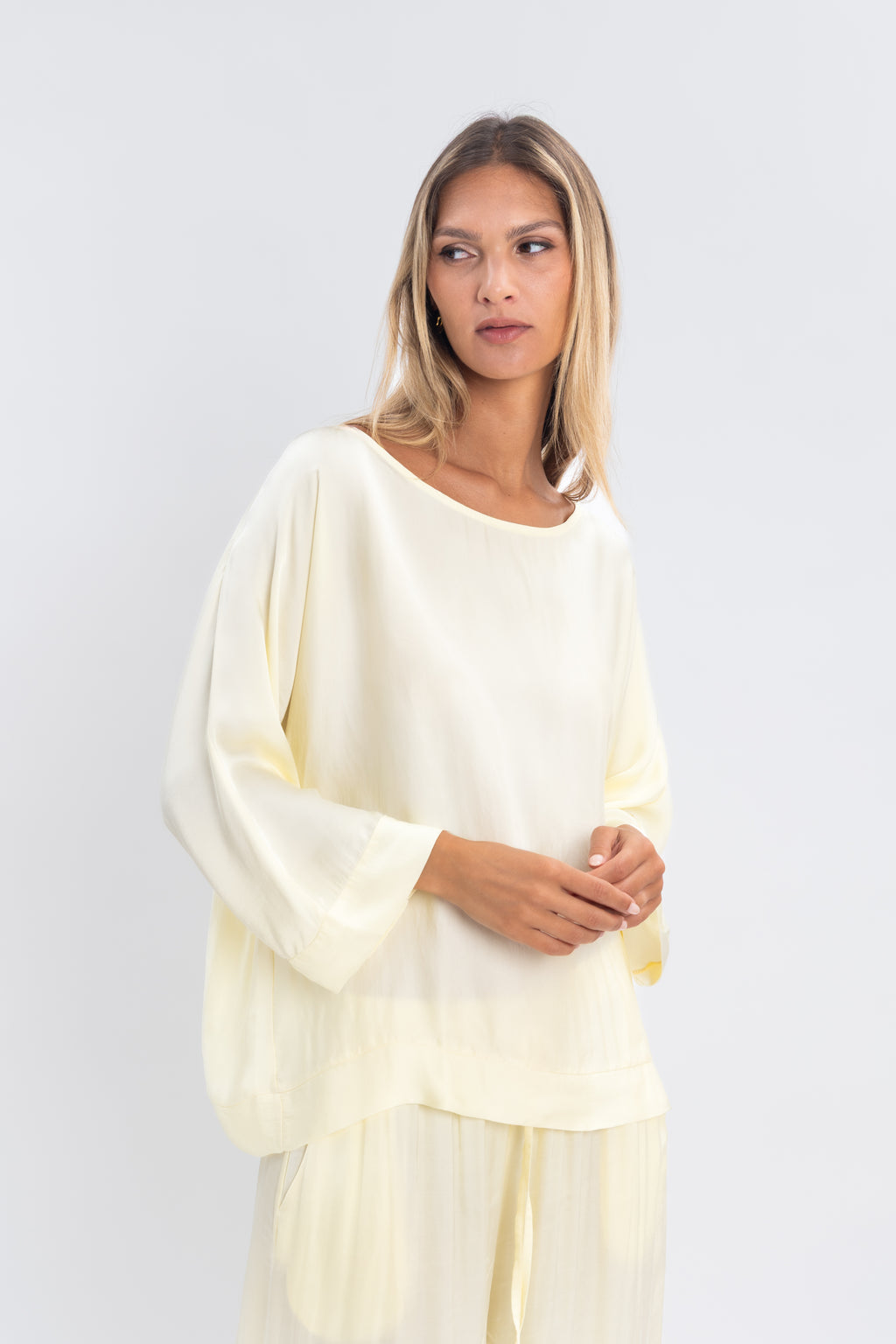 Blouse unie manche 3/4