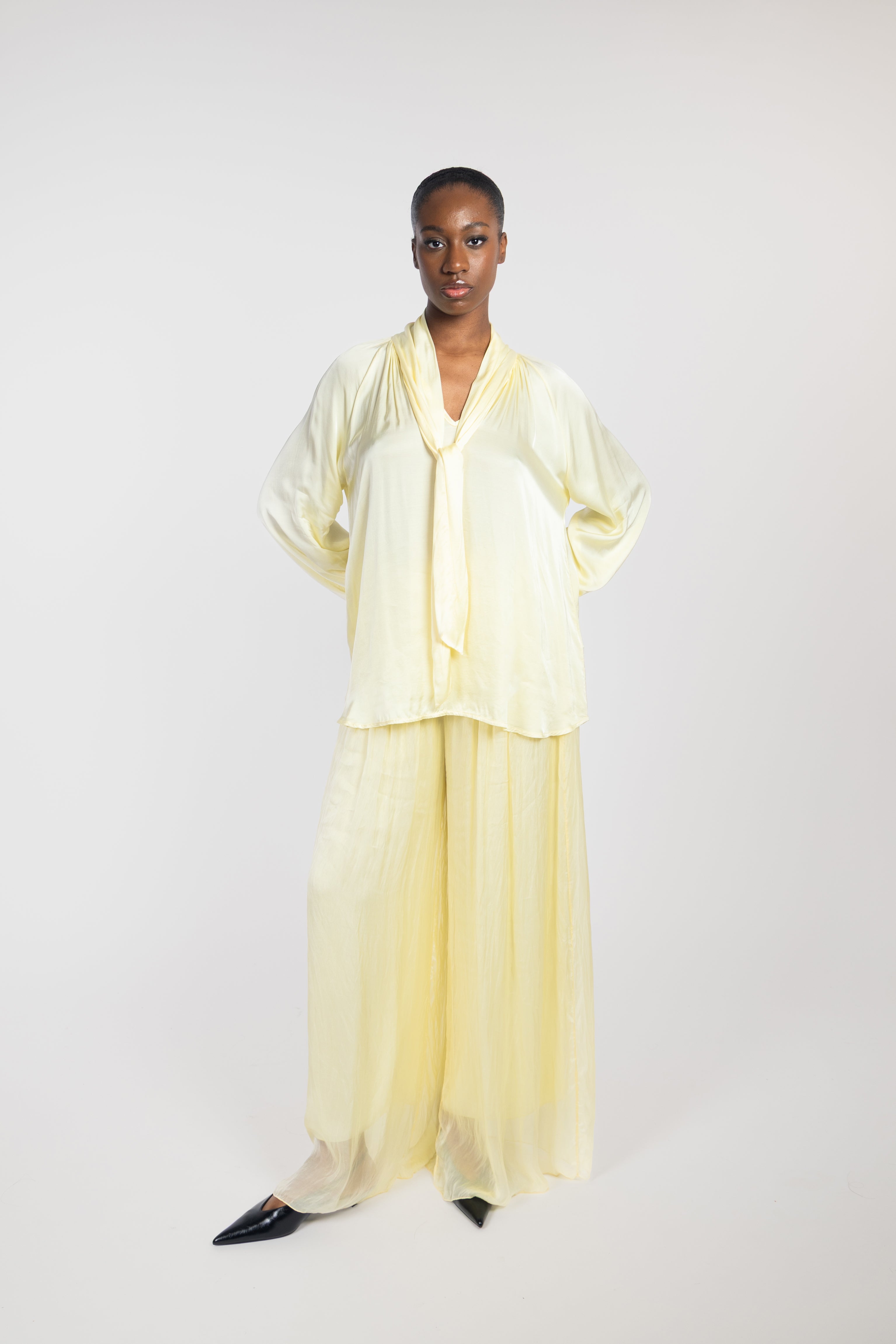 Lavallière blouse