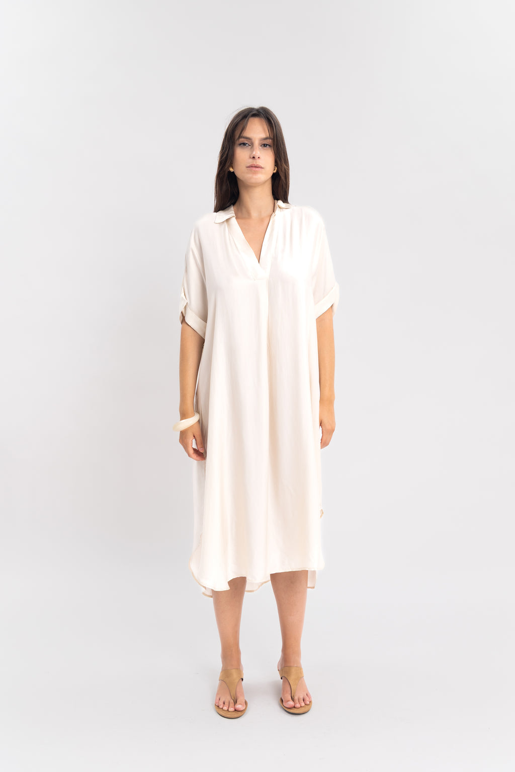 Robe chemise à manches courtes et col en V