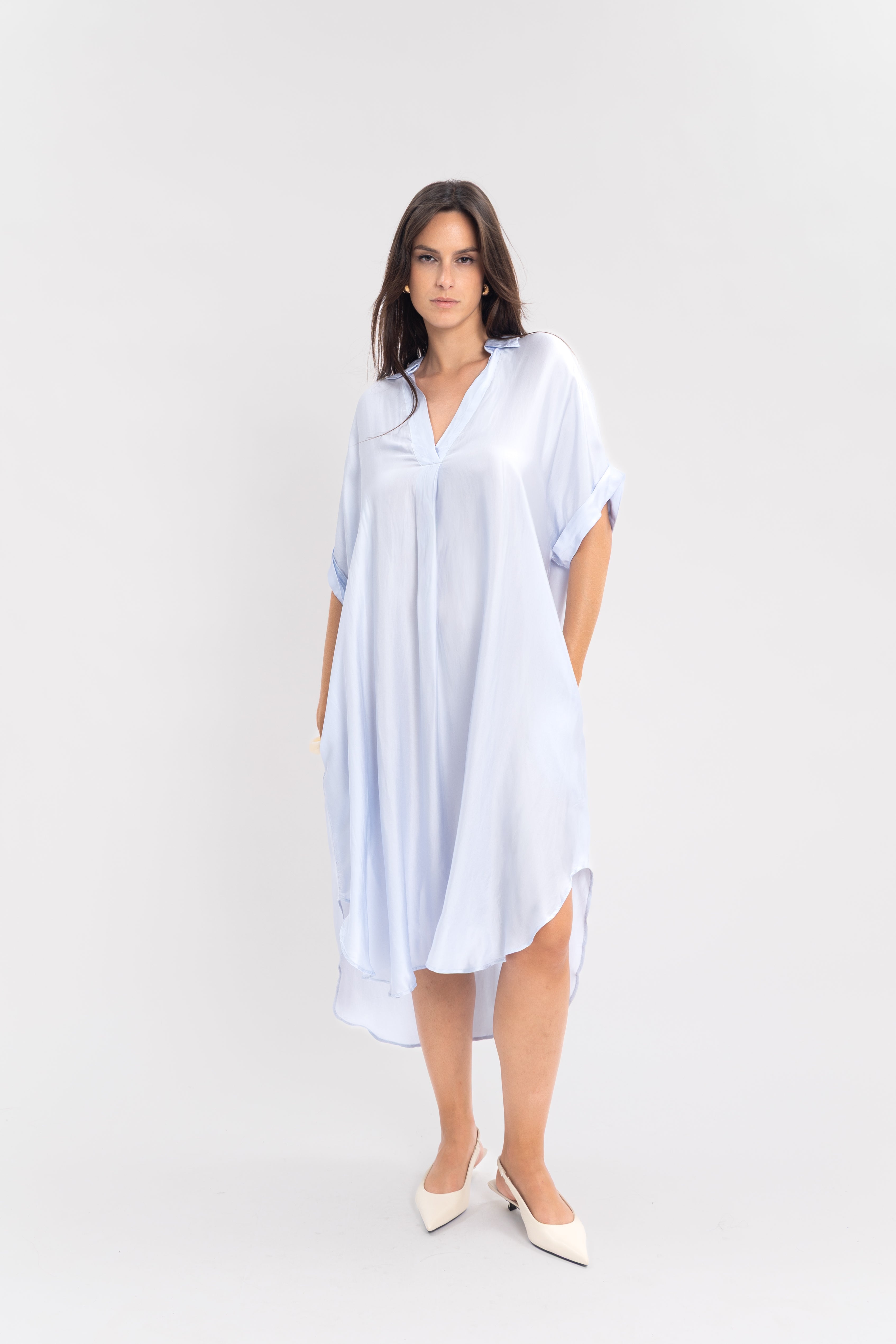 Robe chemise à manches courtes et col en V