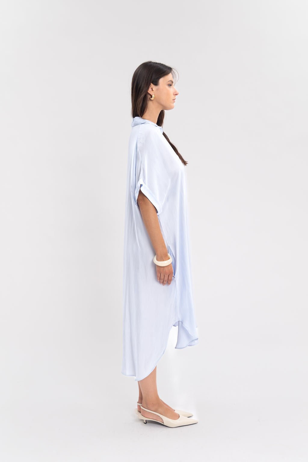 Robe chemise à manches courtes et col en V