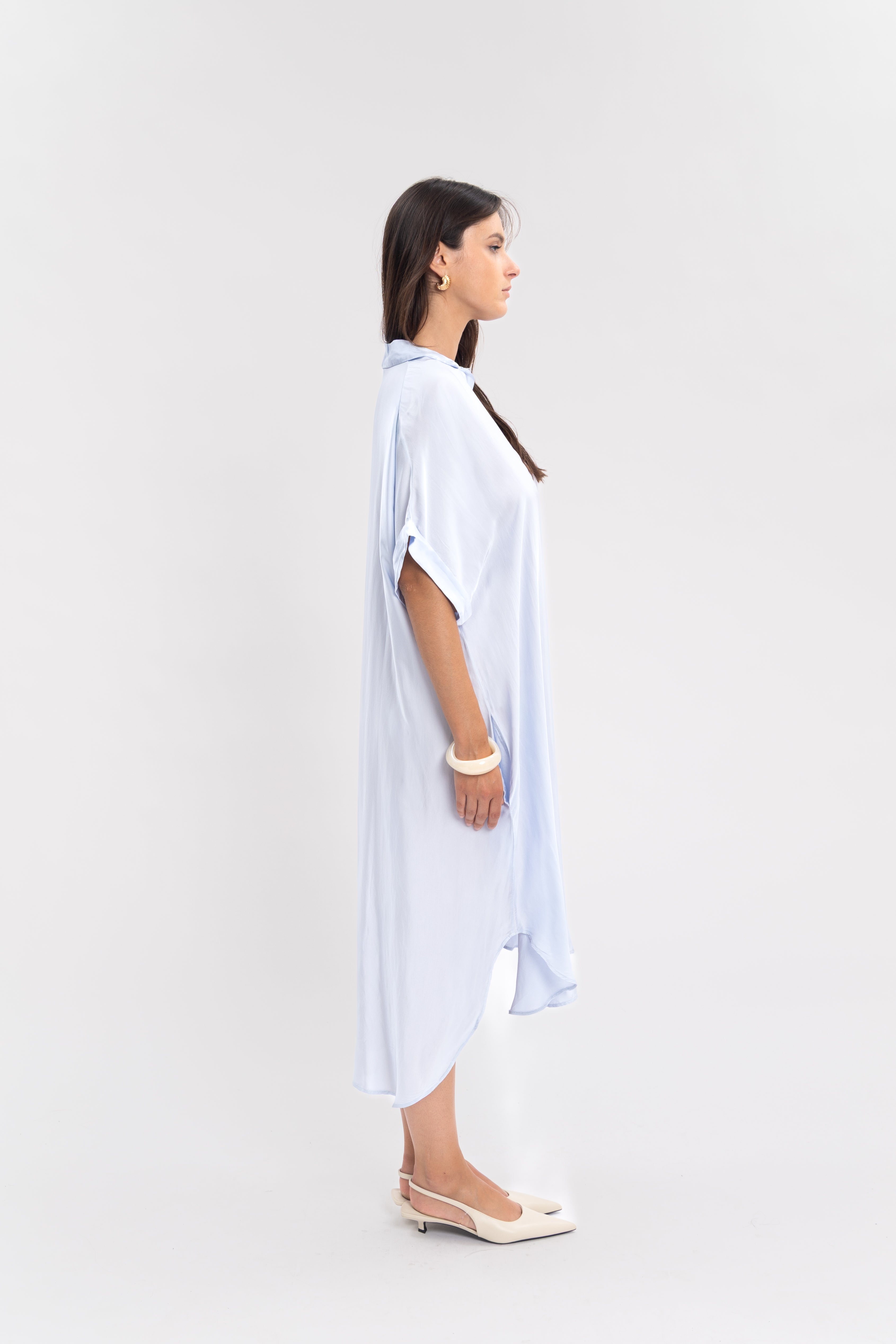 Robe chemise à manches courtes et col en V