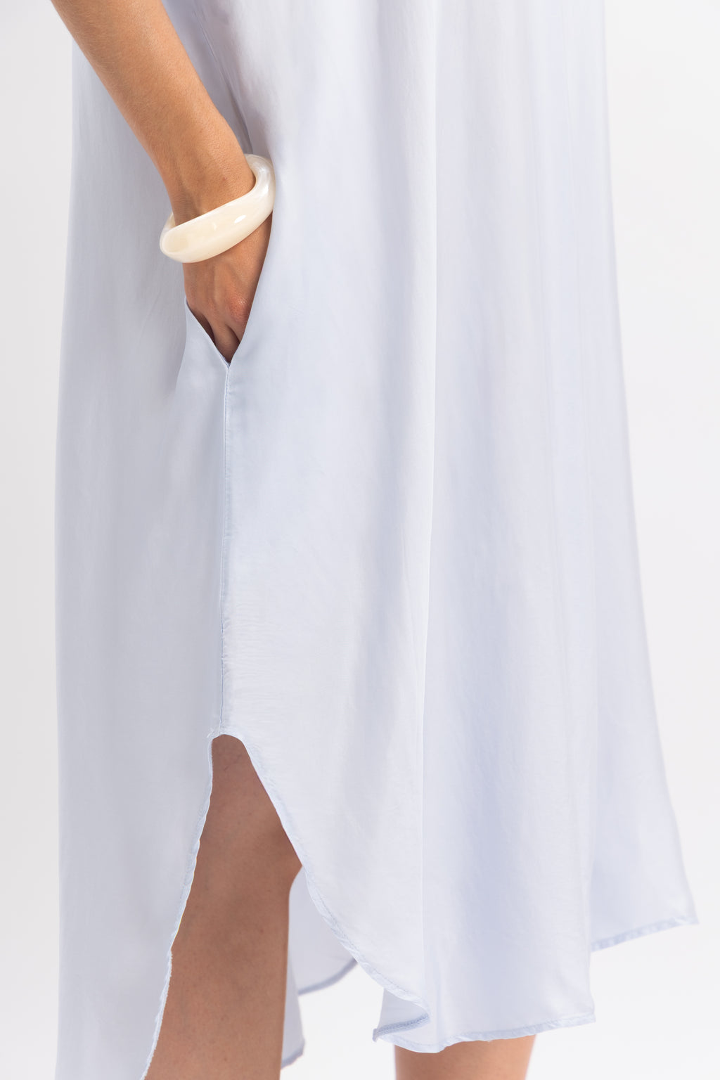 Robe chemise à manches courtes et col en V