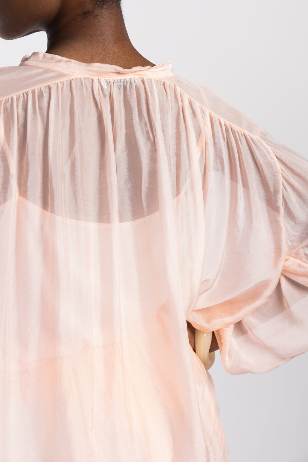 Blouse fluide à volant