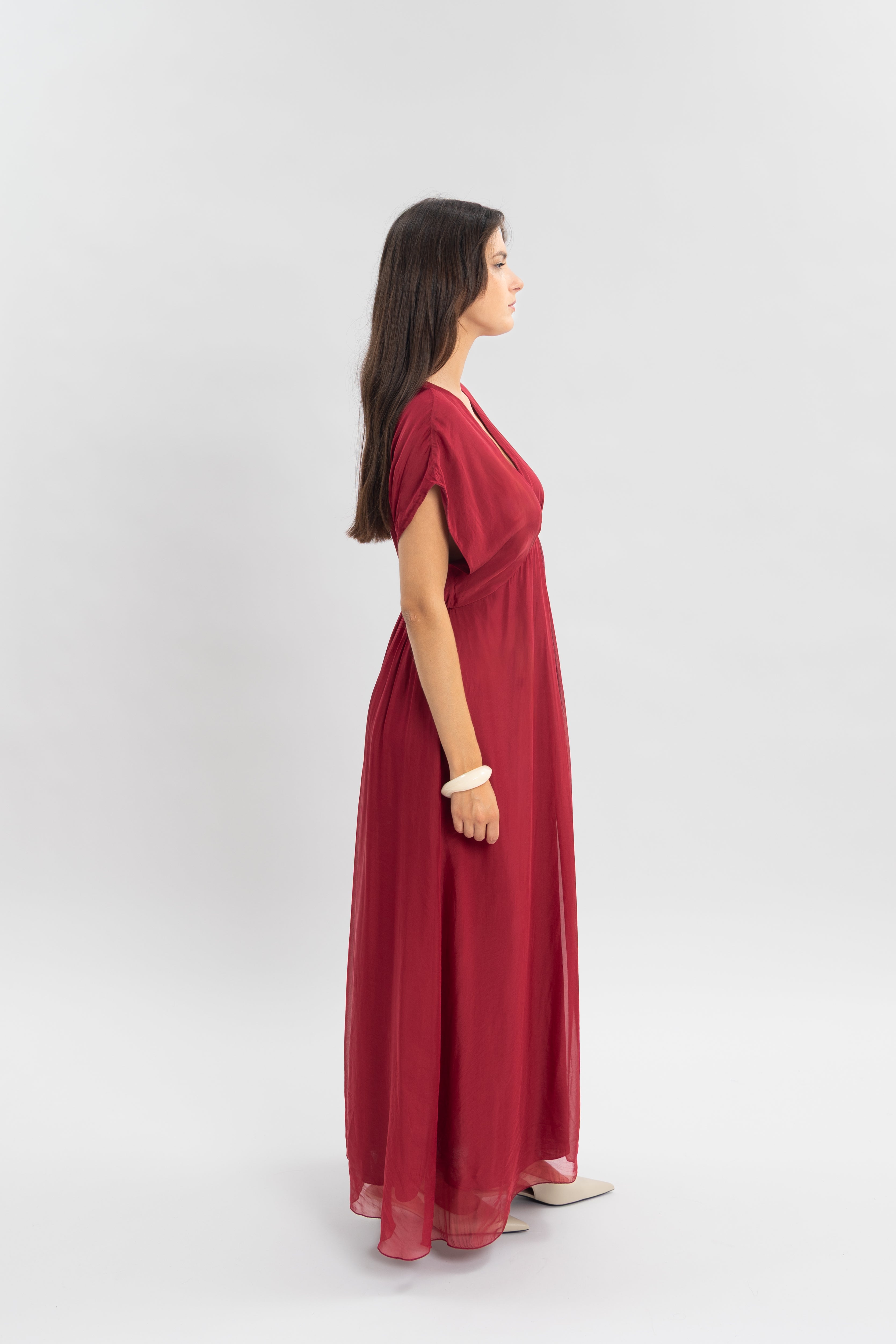 Robe longue unie col v