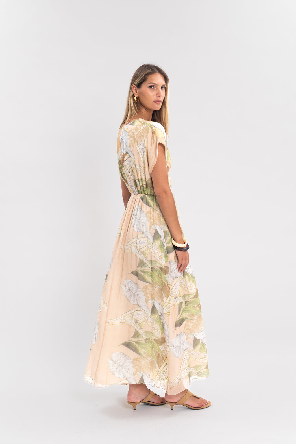 Robe florale en soie