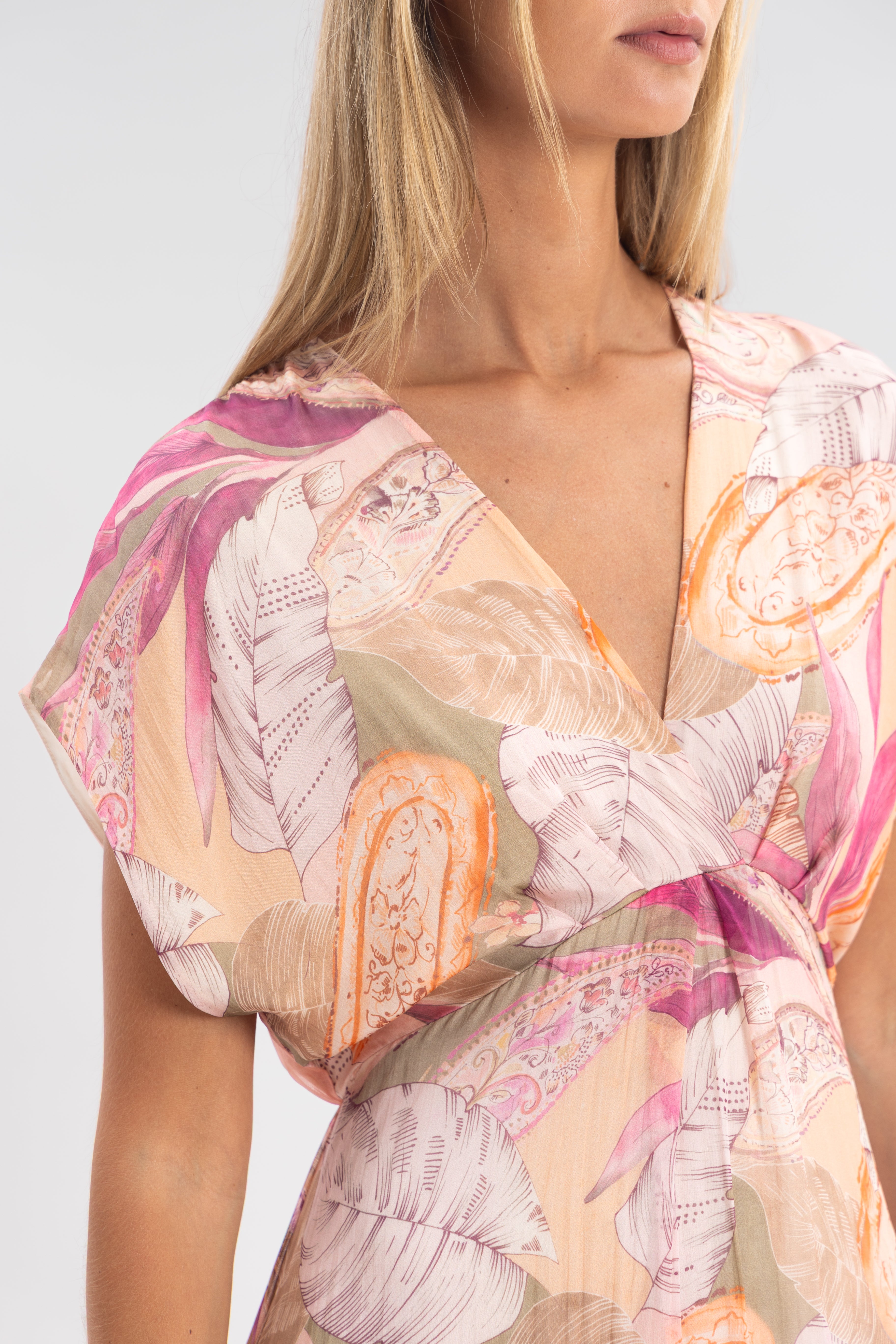 Robe florale en soie