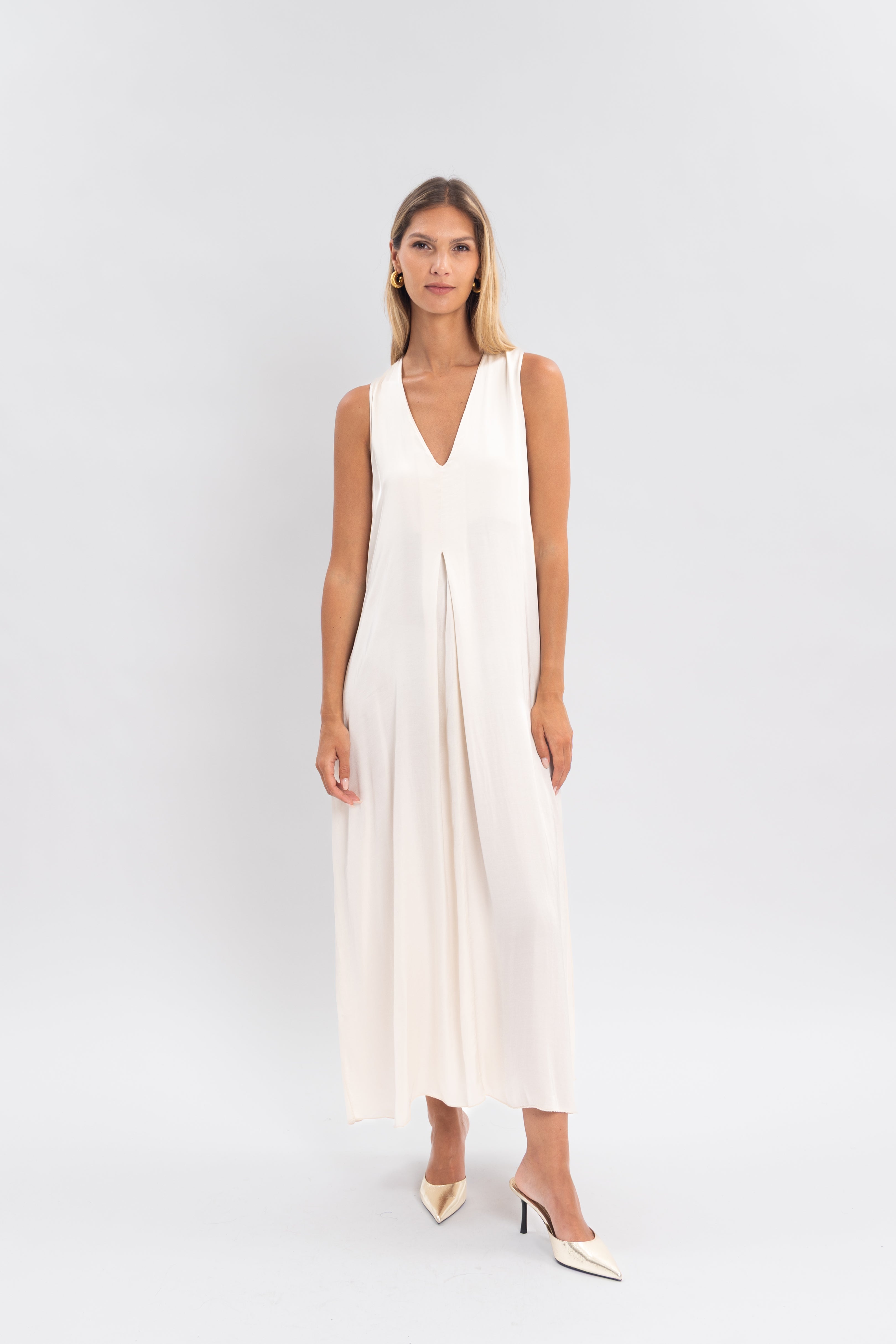 Robe longue unie col v