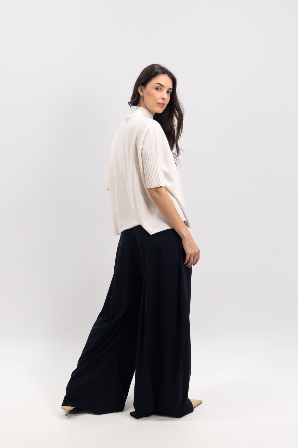 Ultra-thin short-sleeved turtleneck sweater