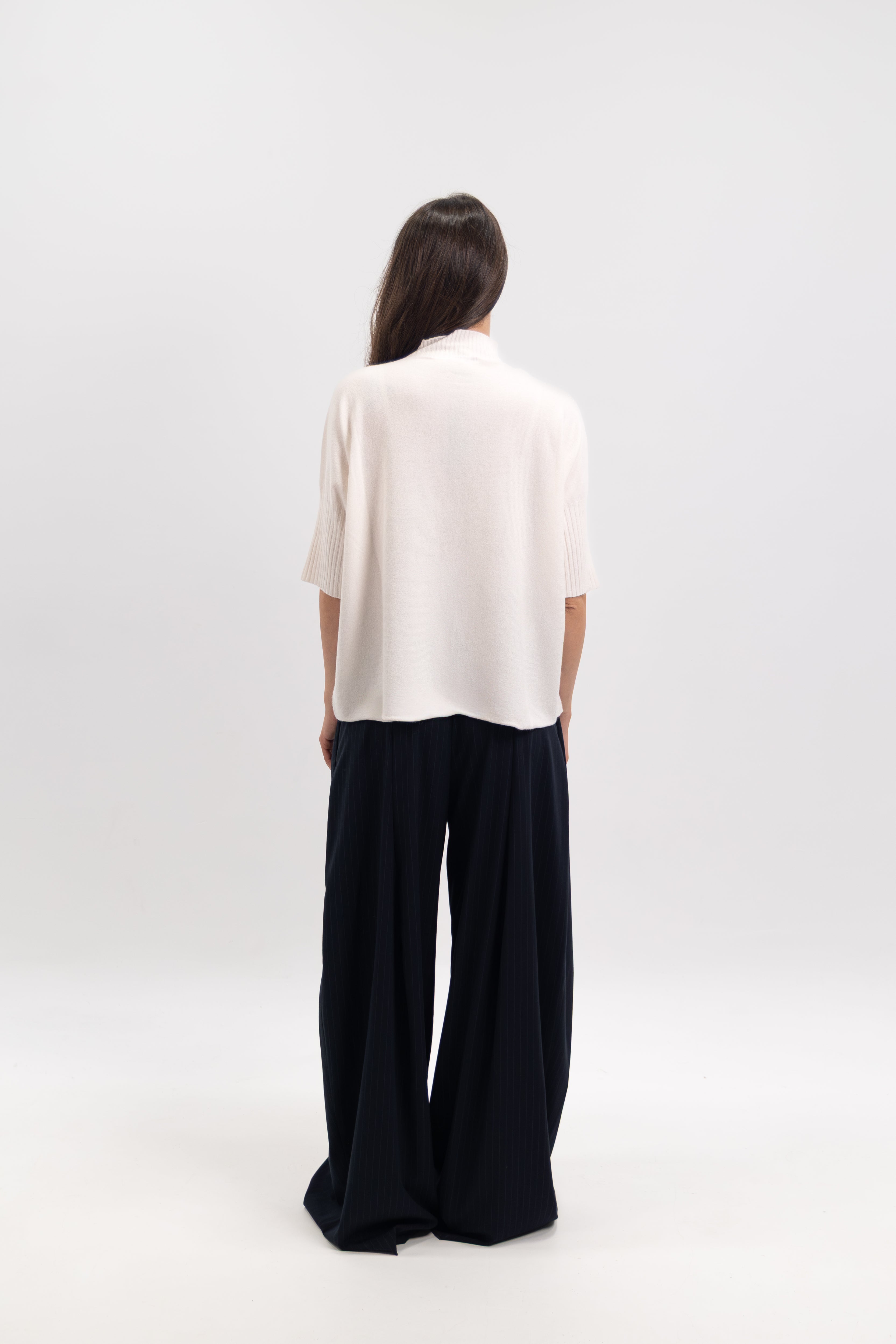 Ultra-thin short-sleeved turtleneck sweater