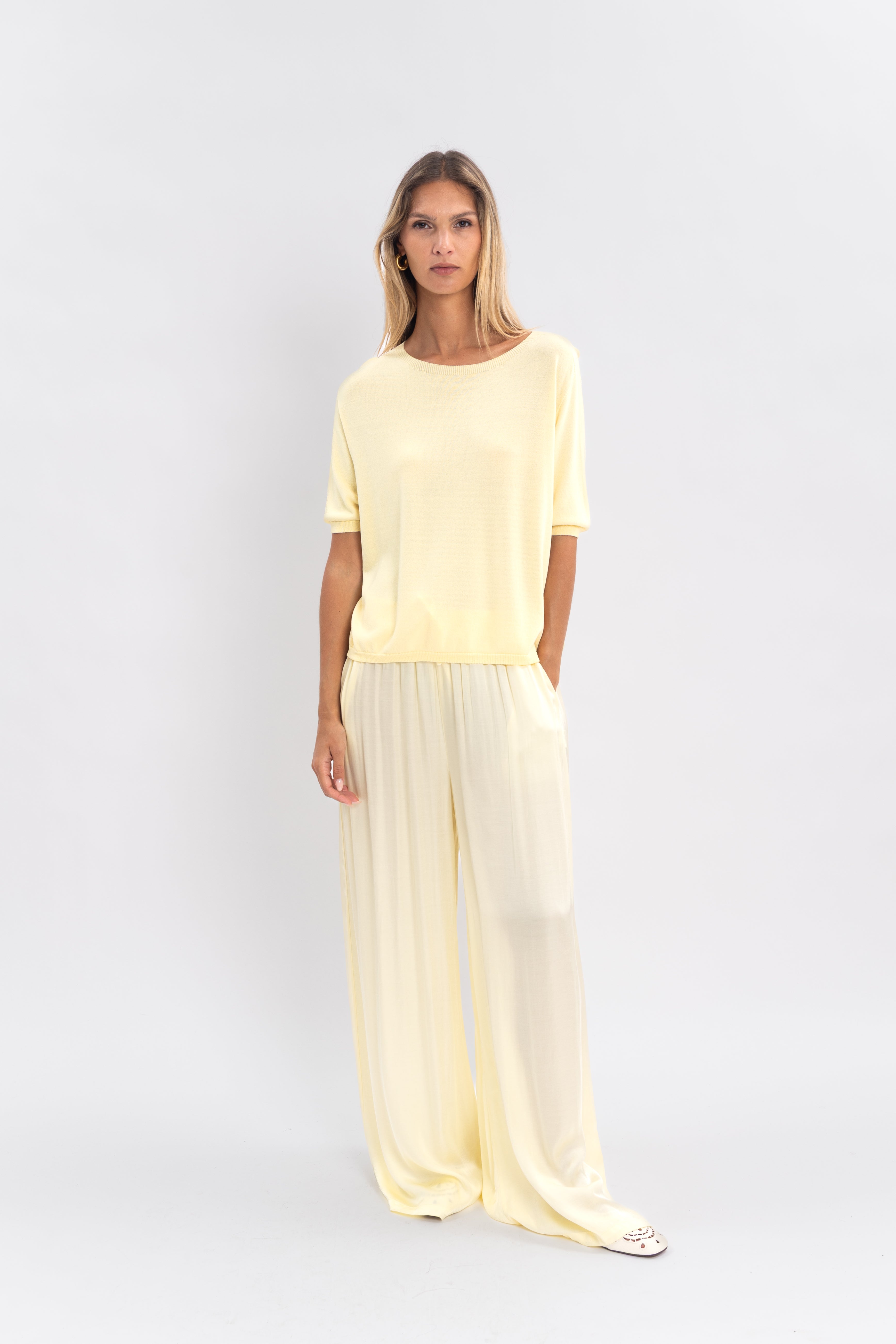 Maille froide sans couture col rond