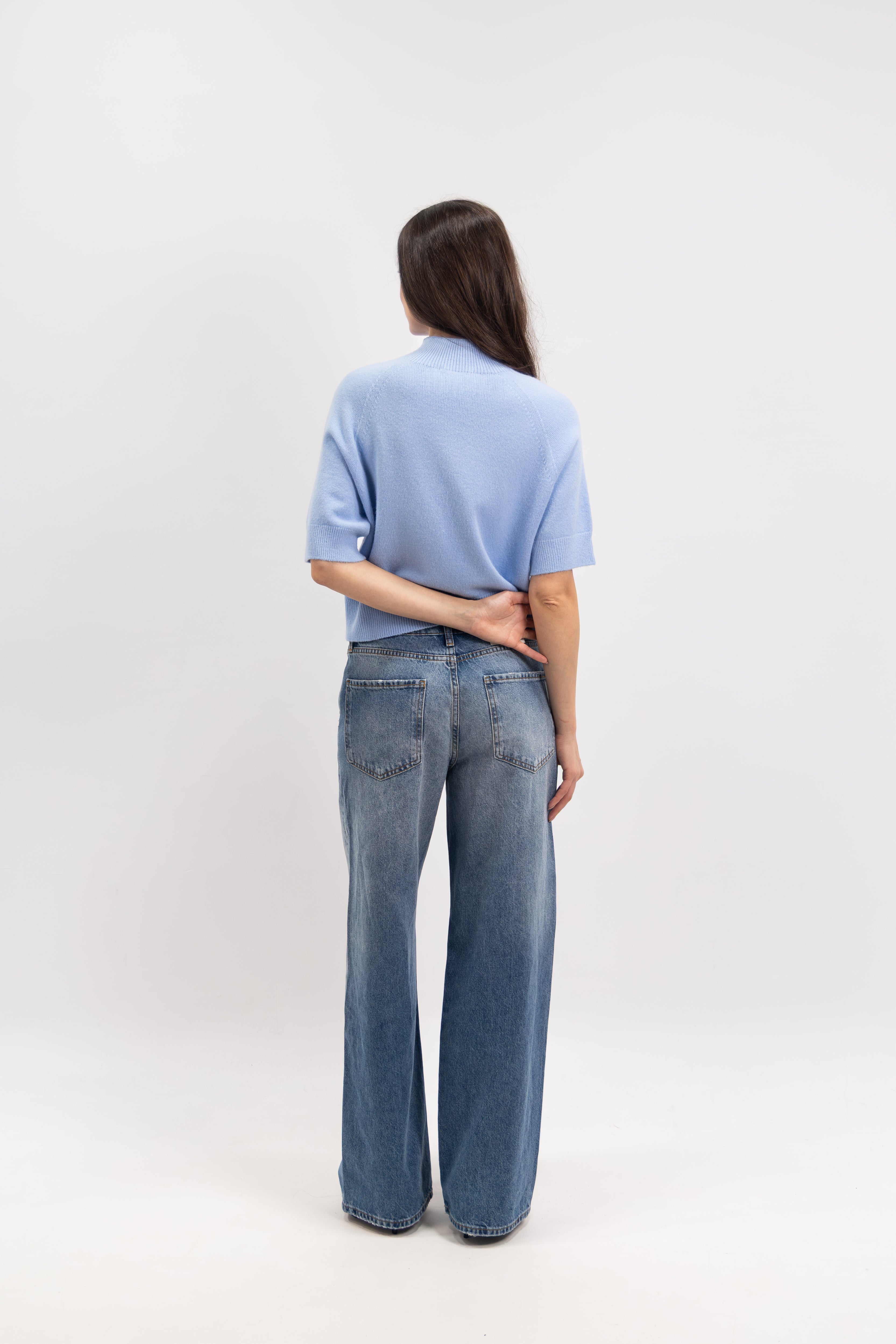 Short-sleeved cropped sweater with high neck