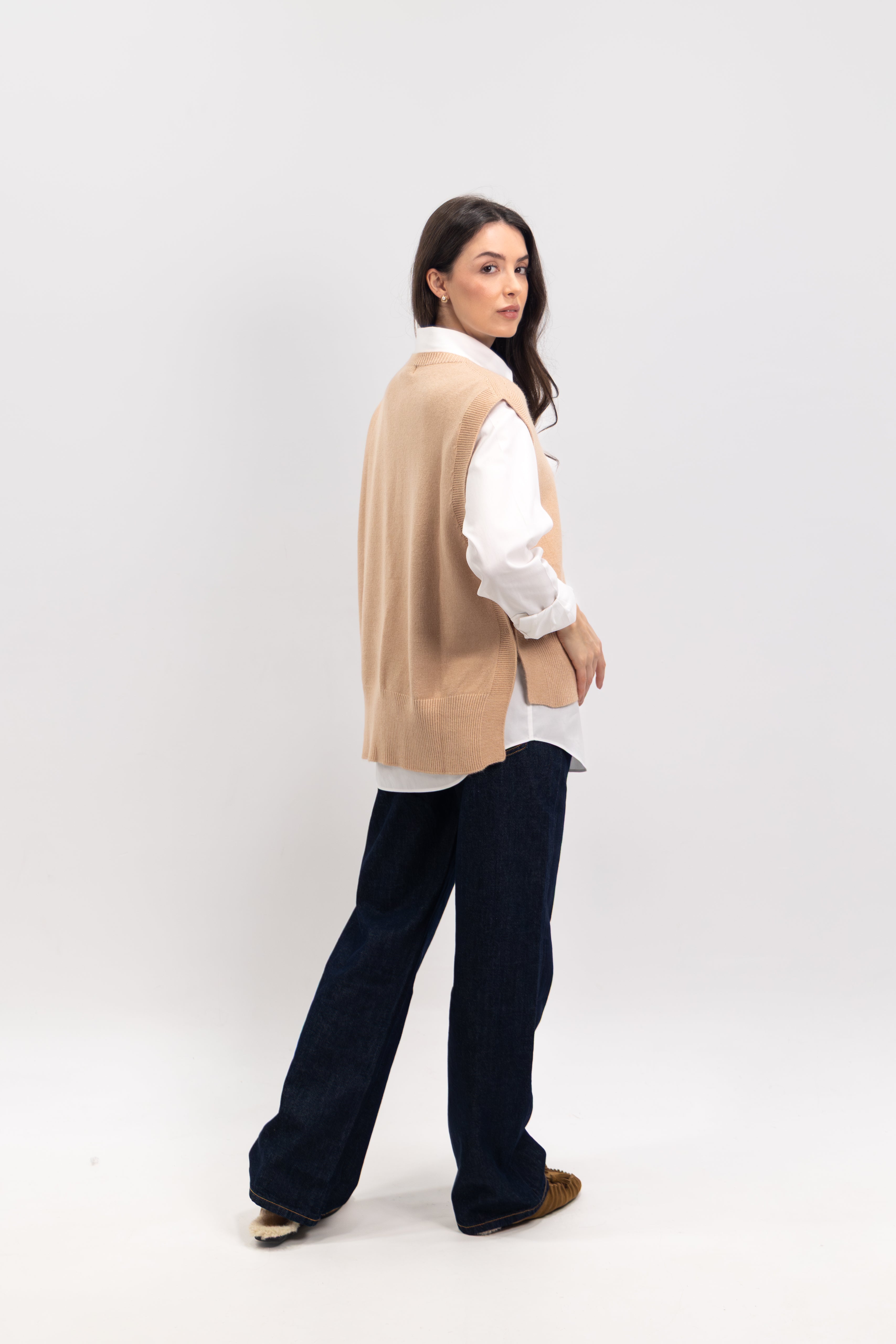 Pull poncho avec bouton sur les côtés