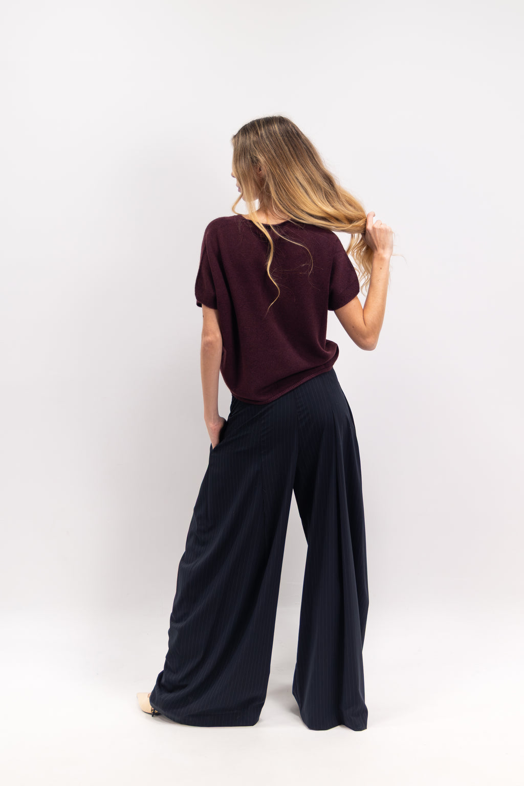 Pull col v manches courtes