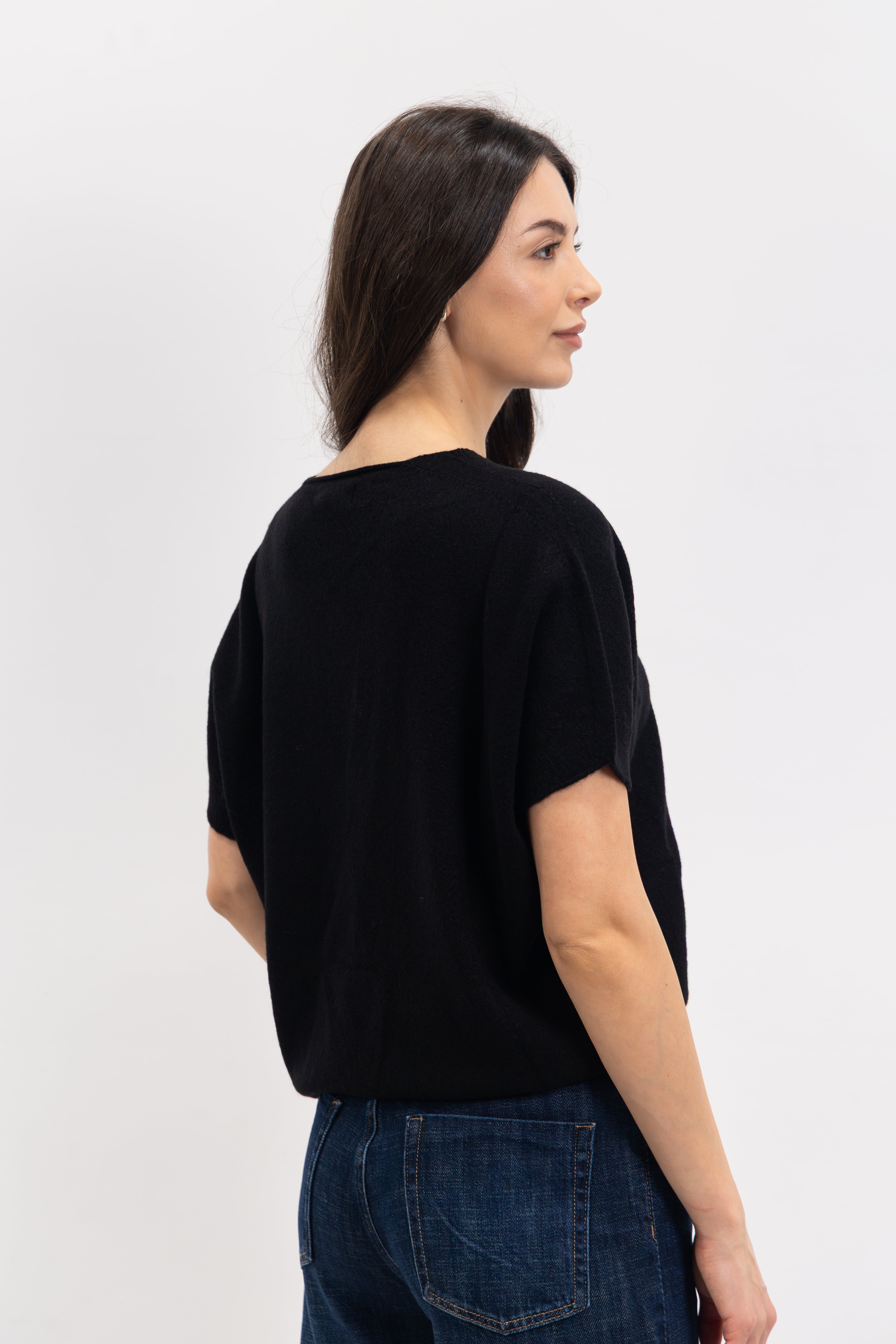 Pull col v manches courtes