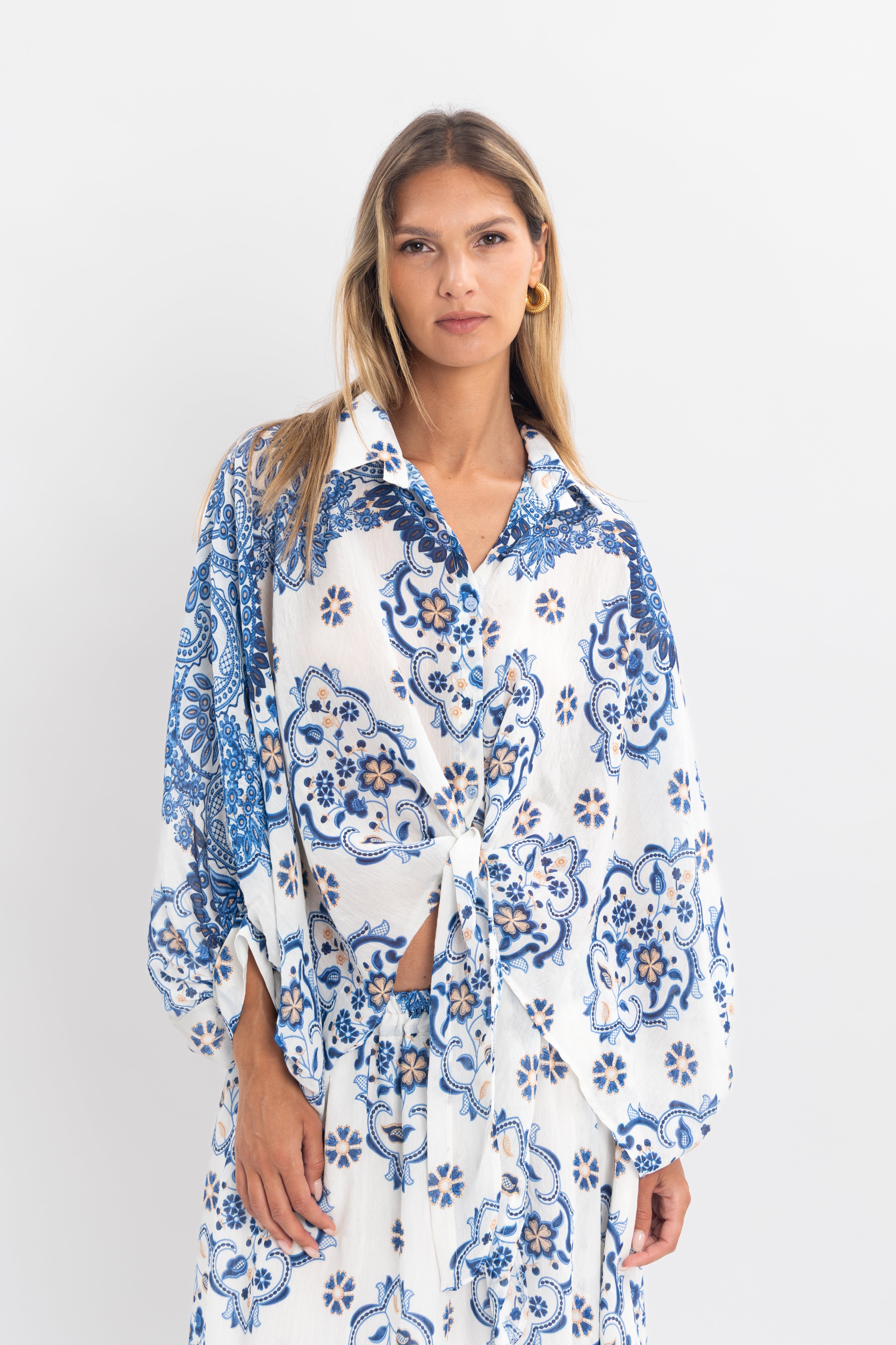 Blouse imprimé avec noeud