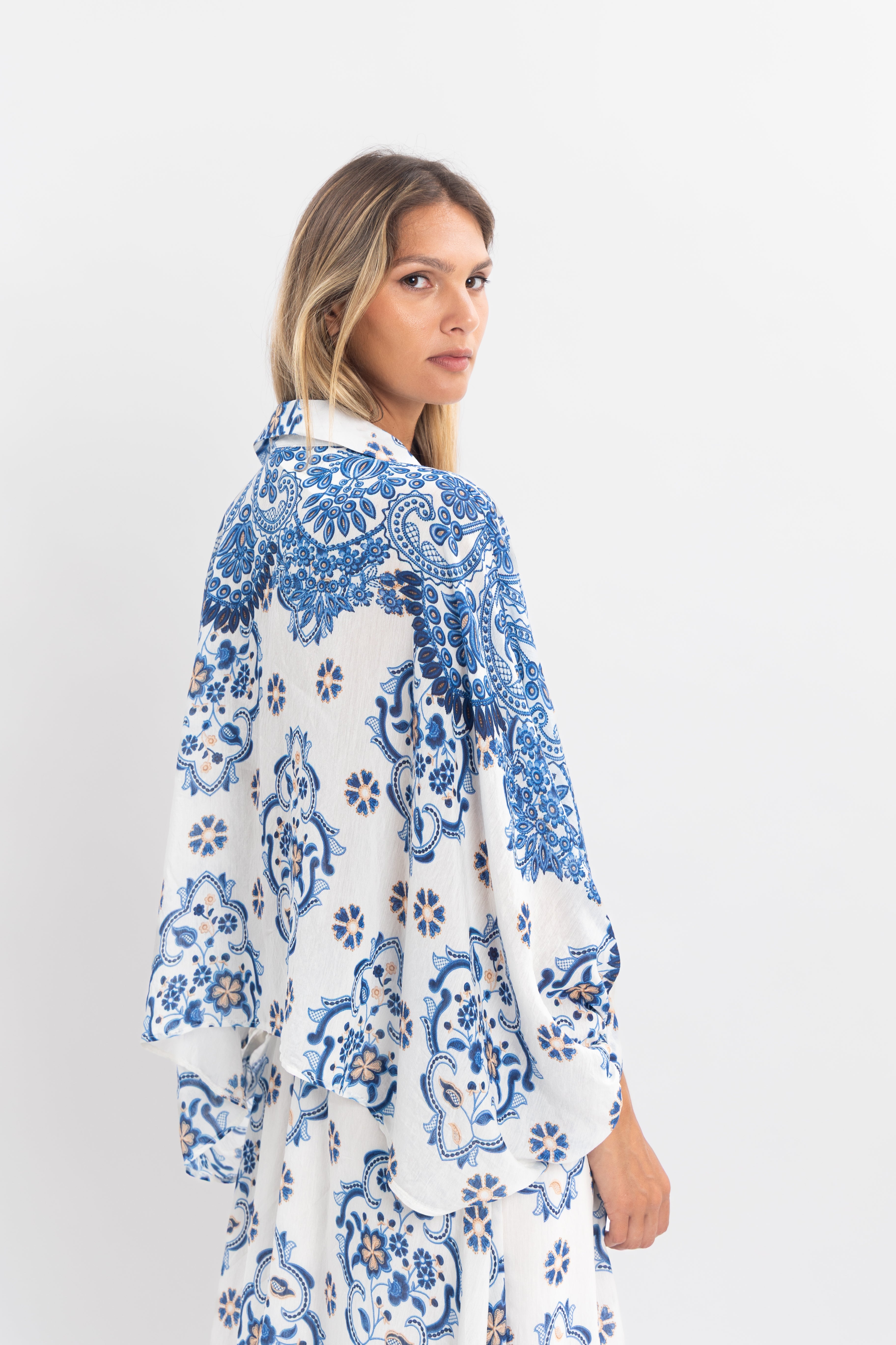 Blouse imprimé avec noeud