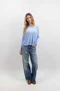 Ultra-thin crew neck sweater with pockets