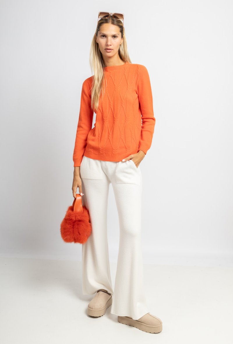 PULL AVEC MOTIF LOSANGES EN CÔTES SANS COUTURE